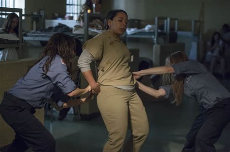 selenis leyva sex scene|Selenis Leyva Lesbian Scene in Orange Is The New Black